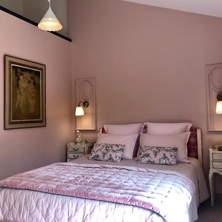 Les Interieurs D'Angele Bed and Breakfast Pernes-les-Fontaines Εξωτερικό φωτογραφία