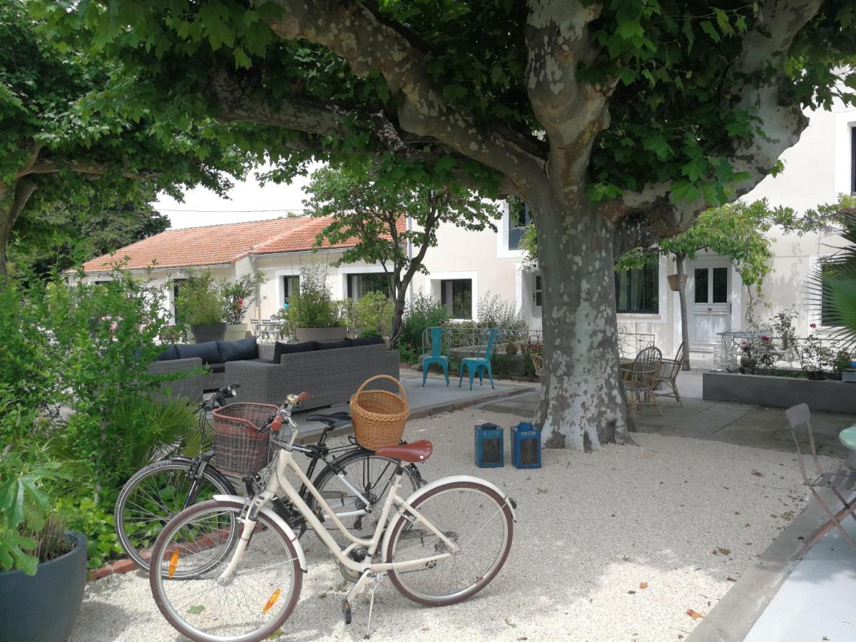 Les Interieurs D'Angele Bed and Breakfast Pernes-les-Fontaines Εξωτερικό φωτογραφία