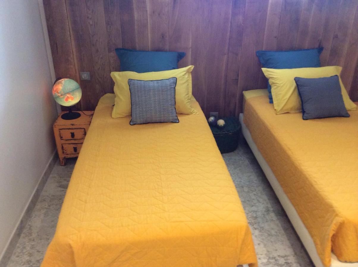 Les Interieurs D'Angele Bed and Breakfast Pernes-les-Fontaines Εξωτερικό φωτογραφία