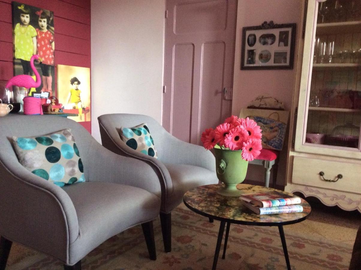 Les Interieurs D'Angele Bed and Breakfast Pernes-les-Fontaines Εξωτερικό φωτογραφία