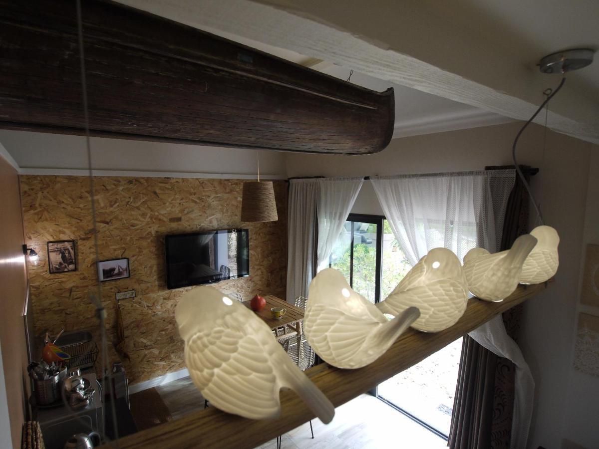 Les Interieurs D'Angele Bed and Breakfast Pernes-les-Fontaines Εξωτερικό φωτογραφία