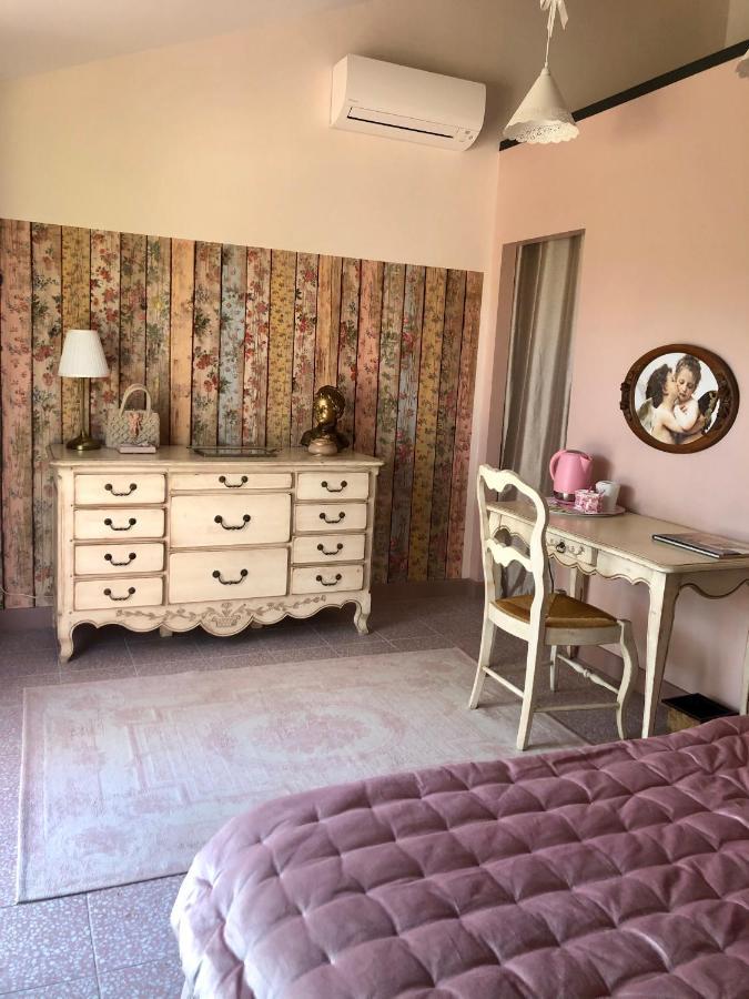 Les Interieurs D'Angele Bed and Breakfast Pernes-les-Fontaines Εξωτερικό φωτογραφία