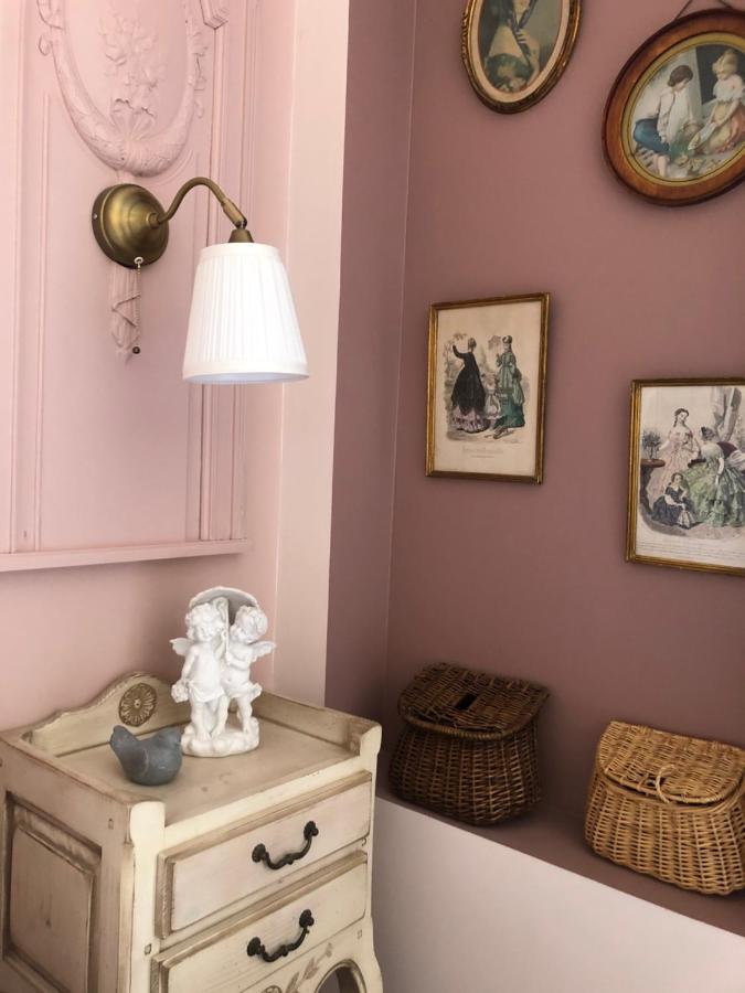 Les Interieurs D'Angele Bed and Breakfast Pernes-les-Fontaines Εξωτερικό φωτογραφία