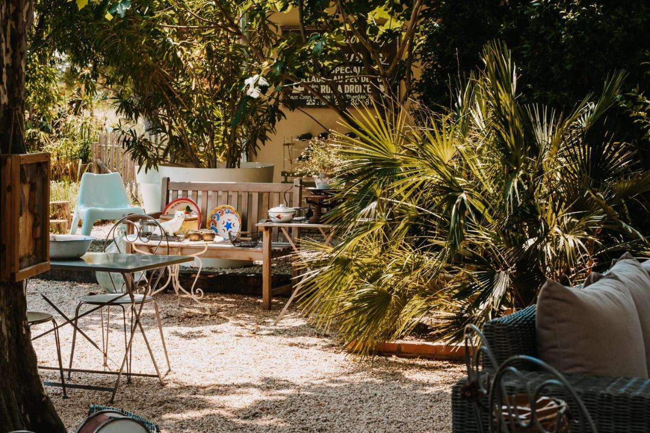 Les Interieurs D'Angele Bed and Breakfast Pernes-les-Fontaines Εξωτερικό φωτογραφία